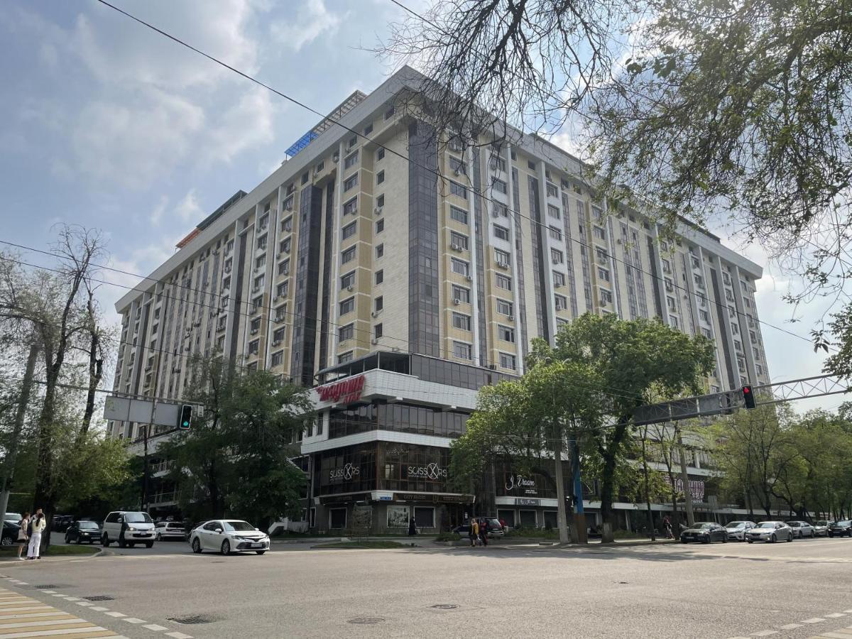 Апартаменты #3 Almaty Exterior foto