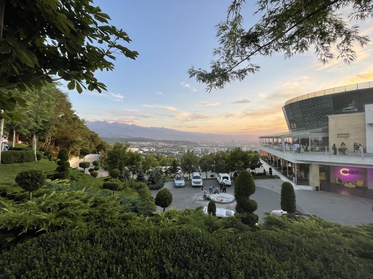 Апартаменты #3 Almaty Exterior foto